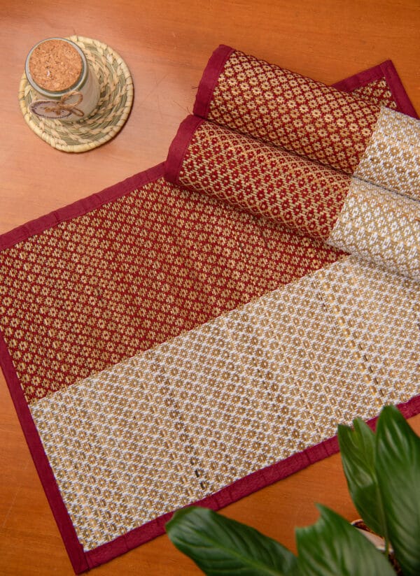 Handwoven Madurkathi Maroon Placemats / Tablemats - Image 3